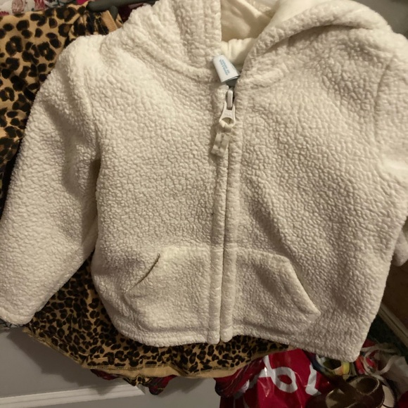 Girls- 12-18 months - Picture 3 of 8